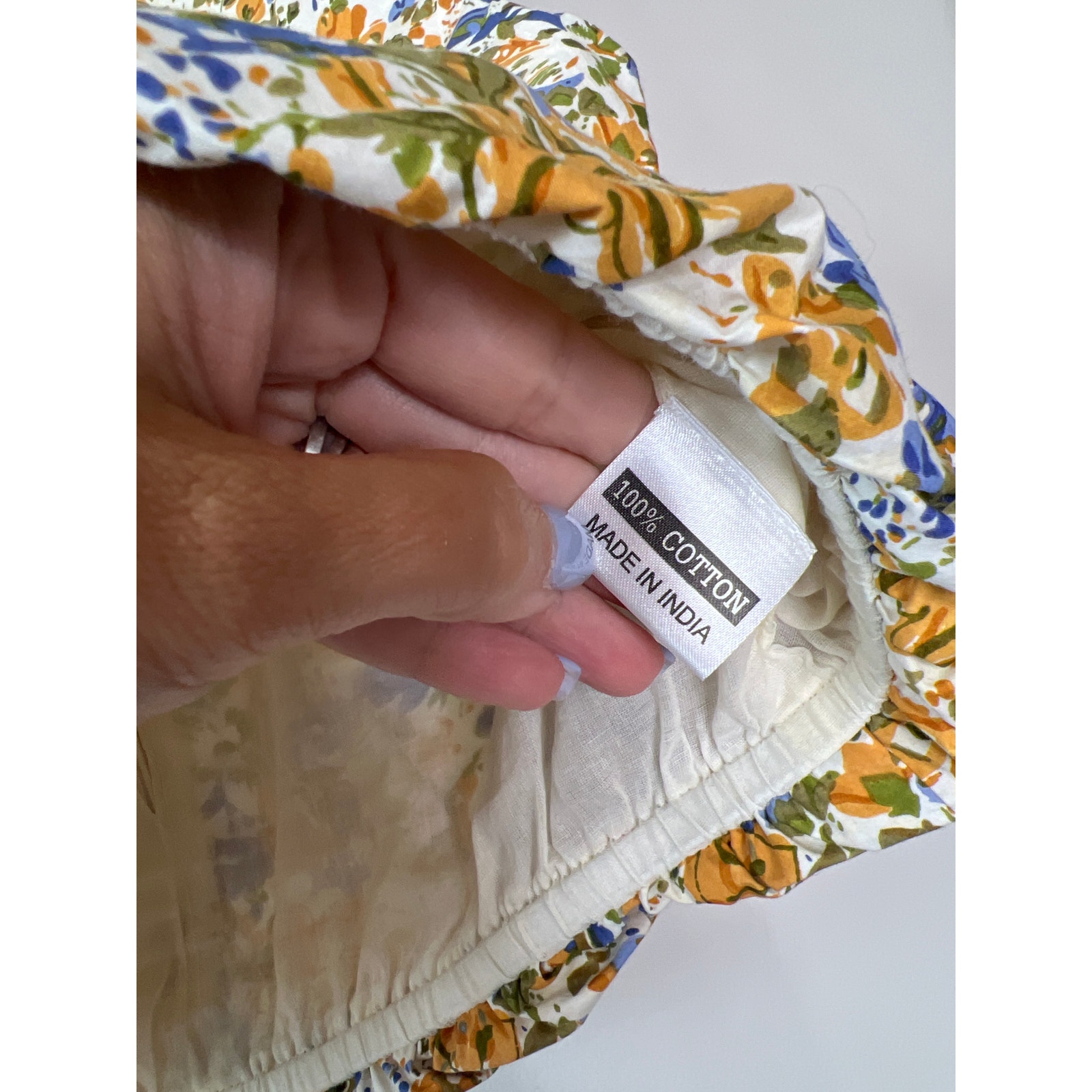 New Olivia By Livro Bubble Cropped Floral Print Top Yellow Size: Medium — image 5 of 7